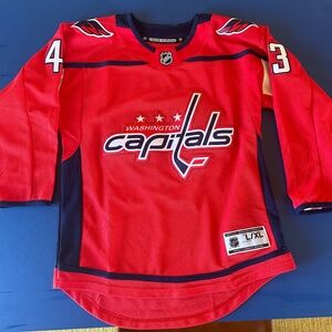Washington Capitals Youth L/XL Jersey